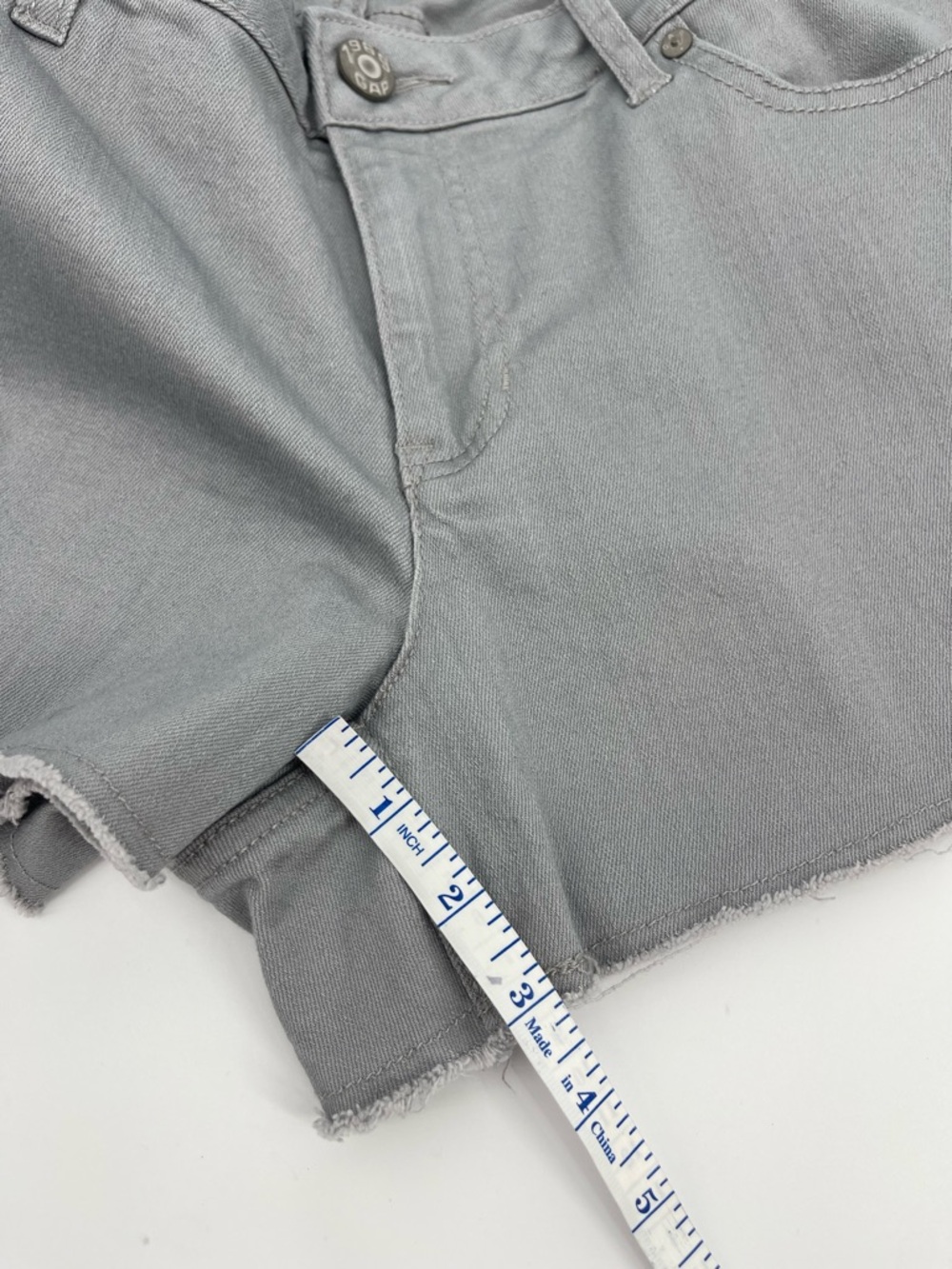 GAP Hadley Frayed Hem Denim Shorts 12 Normcore Coastal Effortless Casual Relaxed - Picture 6 of 11